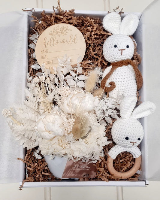 Crochet toys with dried flower arrangement.  Gift boxed ready for delivery. 