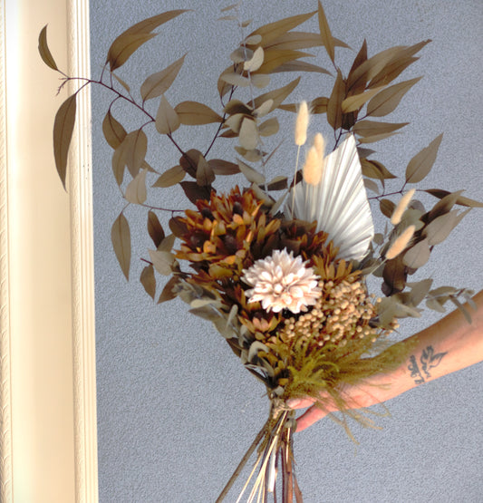 Dried flower bouquet with locally grown Leucadendron flowers. Gift wrapping included. 