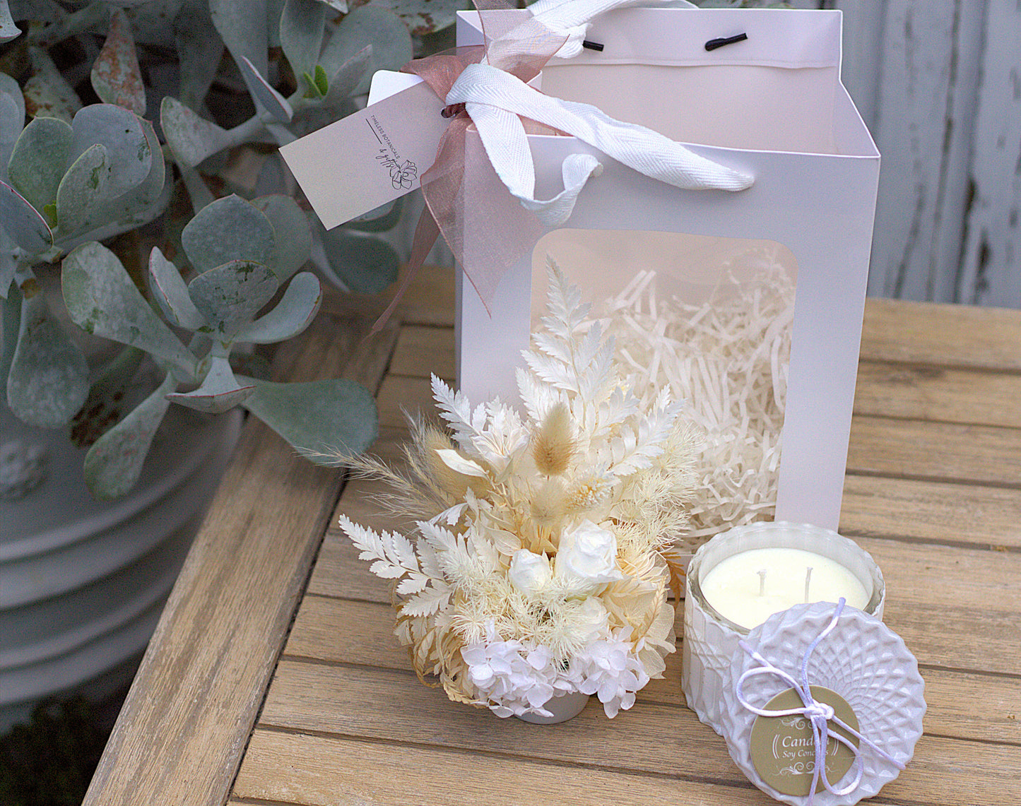 Caroline Gift Box